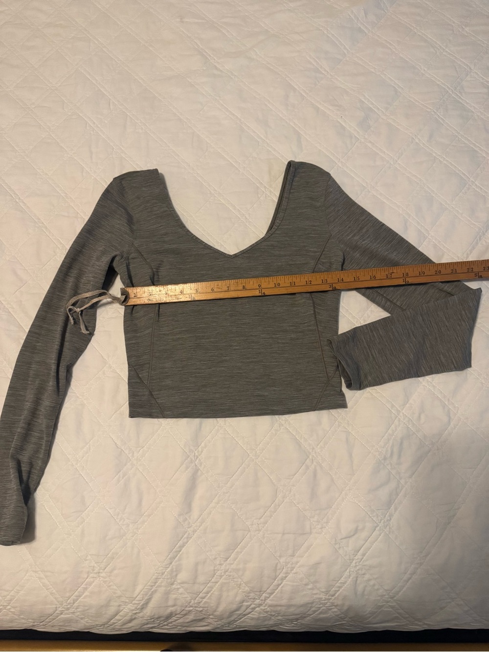 lululemon athletica heathered taupe Scoop-Neck Long Sleeve Align (size 6/8?)